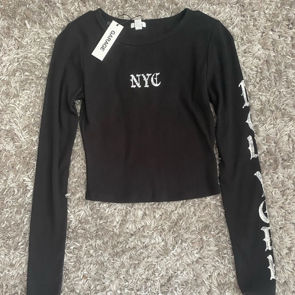 Black long sleeve “New York” From GARAGE - Picture 1 of 3